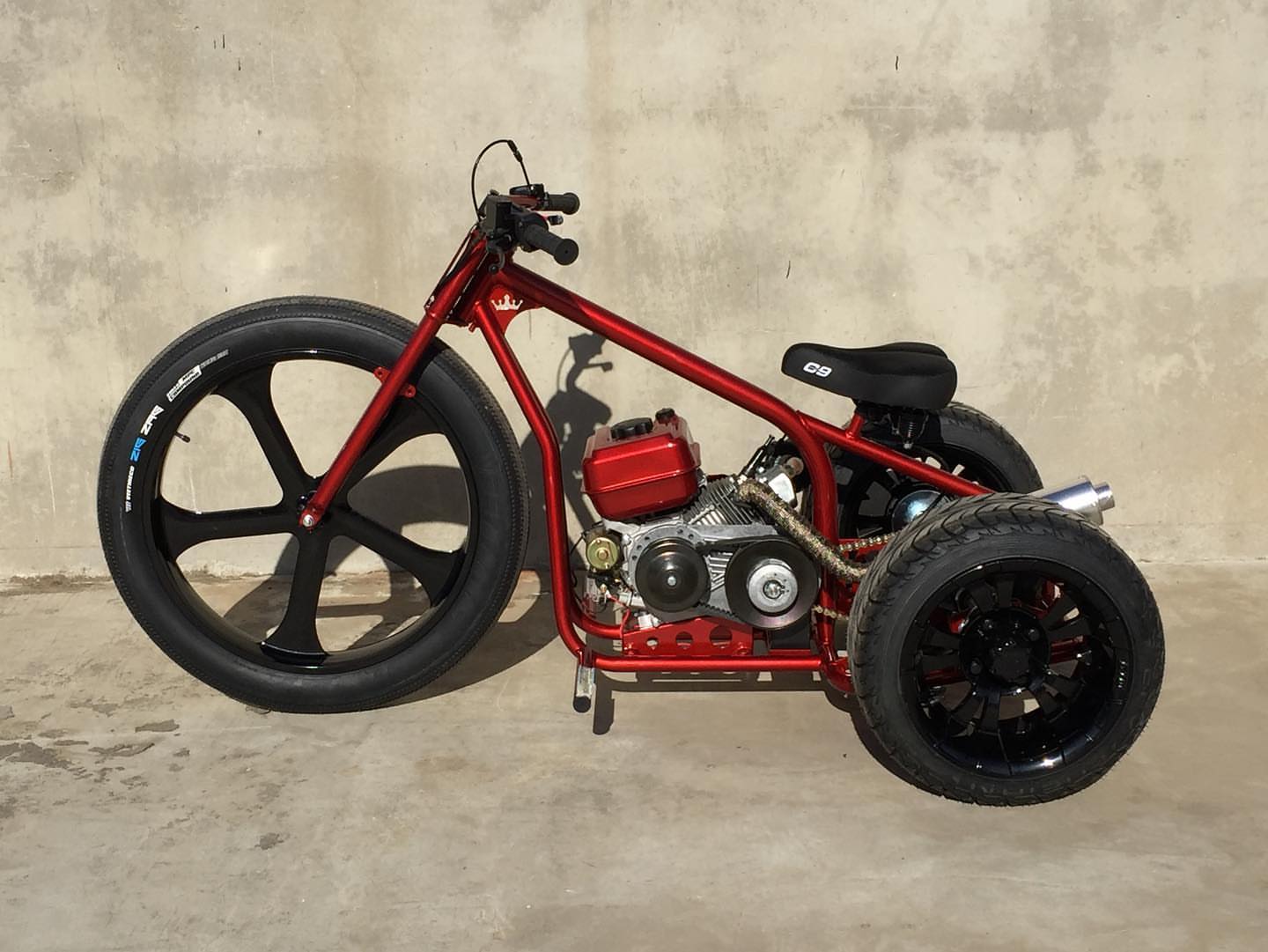 the-red-and-black-2025-special-edition THE RED AND BLACK 2025 special edition - Image 1